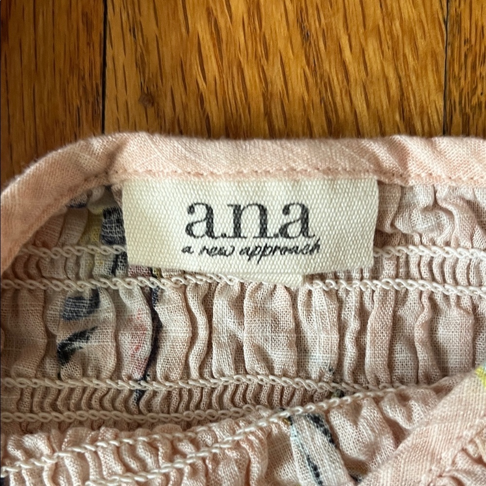 a.n.a Blush Pink Smocked Puff-Sleeve Floral Peplum Top - Picture 2 of 4